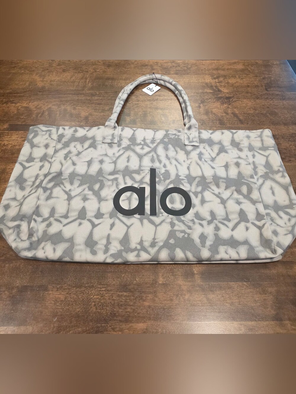 Iconic Shopper Tote , Grey tie-dye pattern Tota Pilates & Yoga Bag ALO Yoga NEW